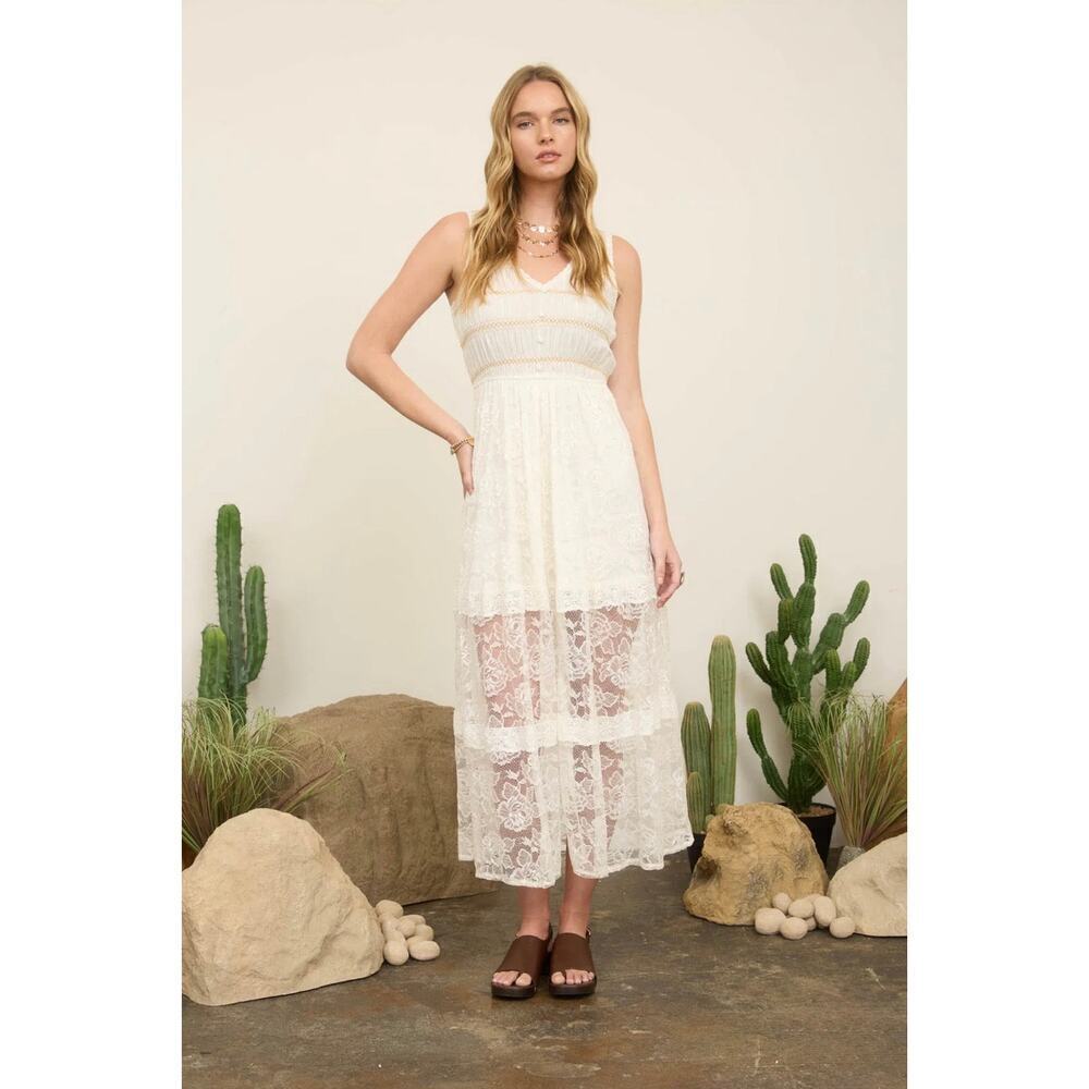 LACE SLEEVELESS SHIRRED MOCK BUTTON MAXI DRESS